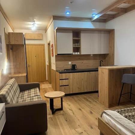 Mak D038 - U Sklopu Hotela Vucko 公寓式酒店 *